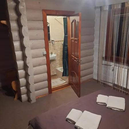 Lucy Otel Yaremche