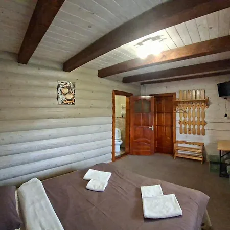 Lucy Otel Yaremche