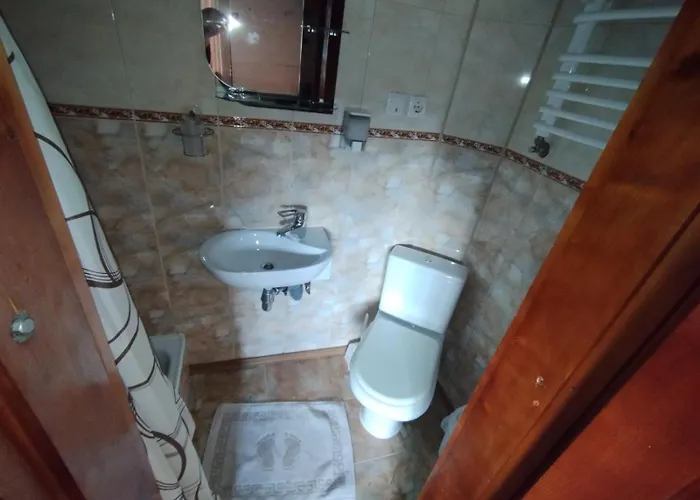 Lucy Otel Yaremche