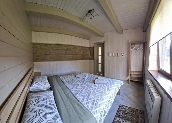 Lucy Otel Yaremche