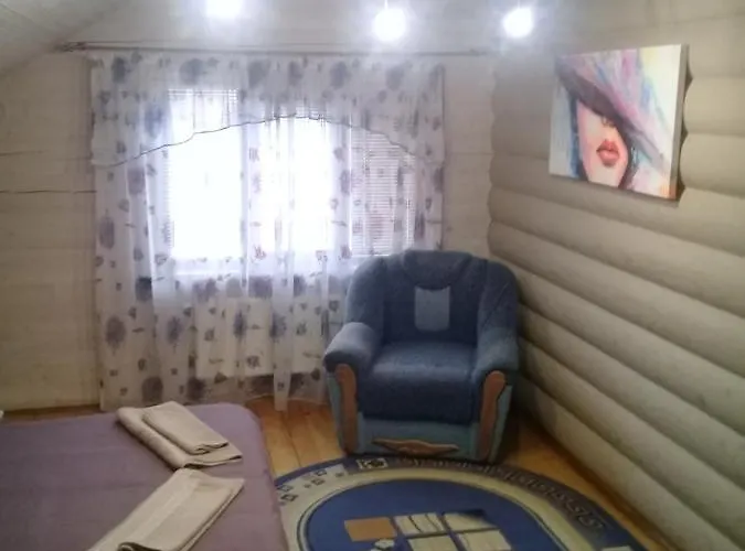 Lucy Otel