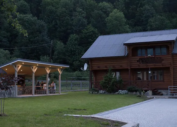 Lucy Otel Yaremche