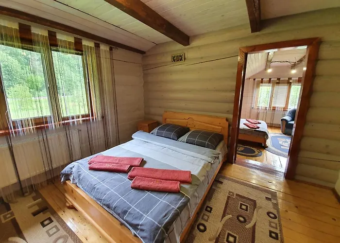Lucy Otel Yaremche