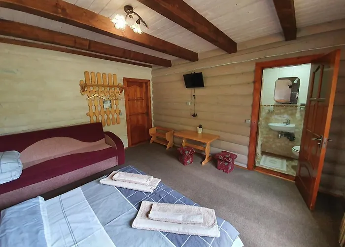 Lucy Otel