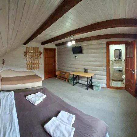 Lucy Hotel *