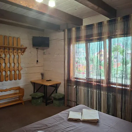 Lucy Hotel *